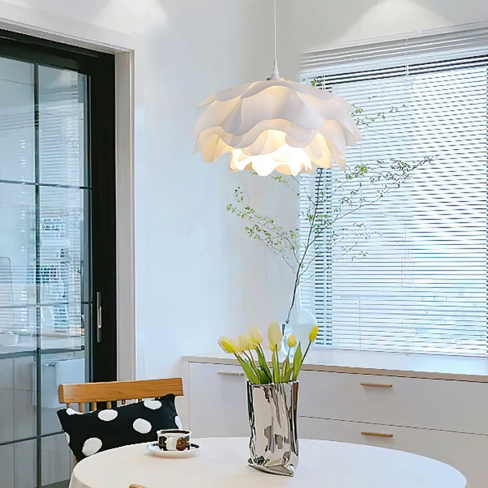 Aeloria Flower Shaped Snow Petal Pendant Light